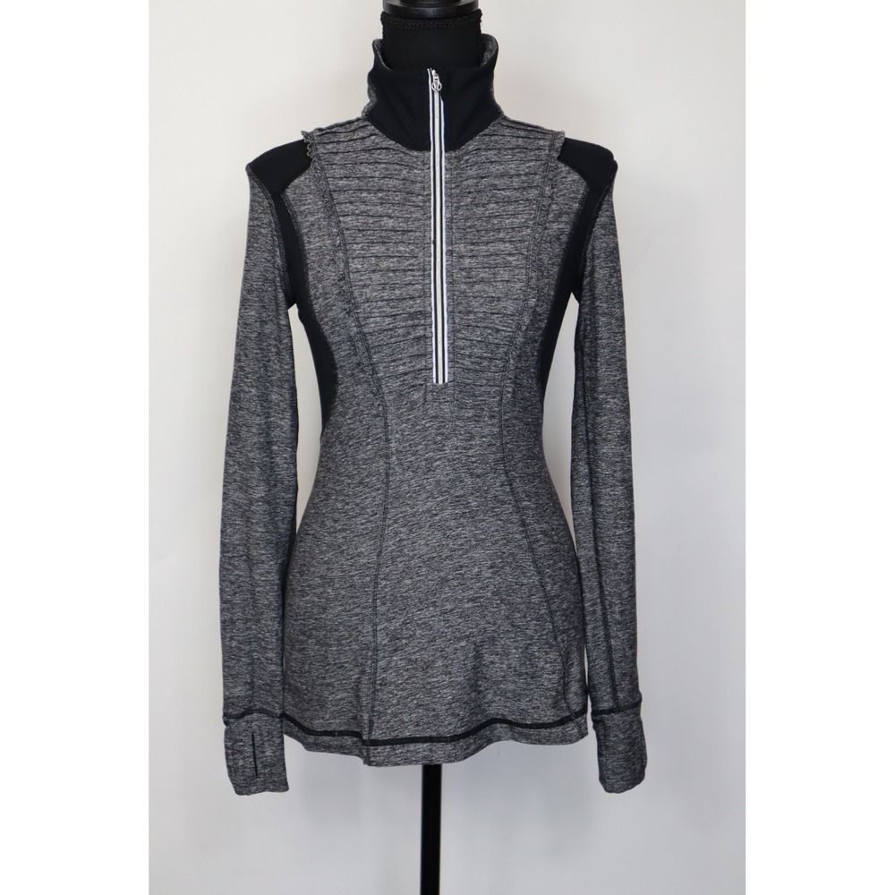 Lululemon Women's Run Your Heart Out 1/2 Zip Pull Over Size 4